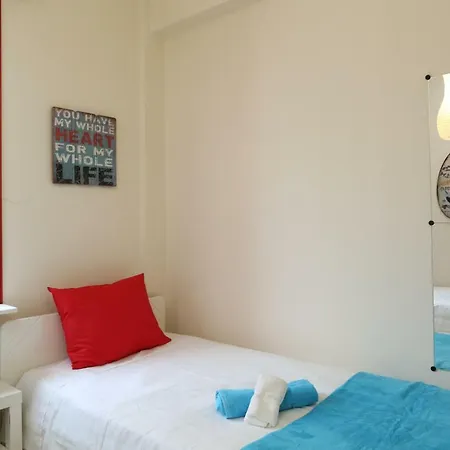 Protaras Happy Sunny Holidays 파라림니